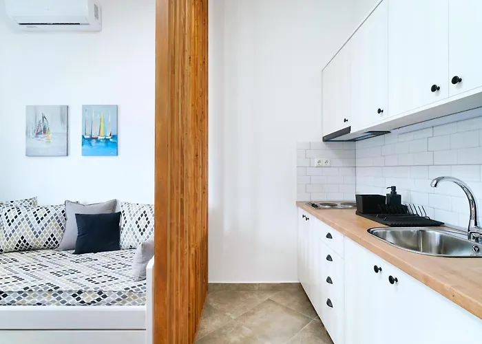 Jennifer * Χρυσή Αμμουδιά